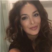 Docente di scuola primaria con esperienza nel l’insegnamento di italiano a stranieri impartisce lezioni online